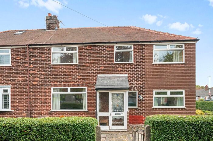5 Bedroom Semi-detached House For Sale In Hall Road, Woolston, WA1