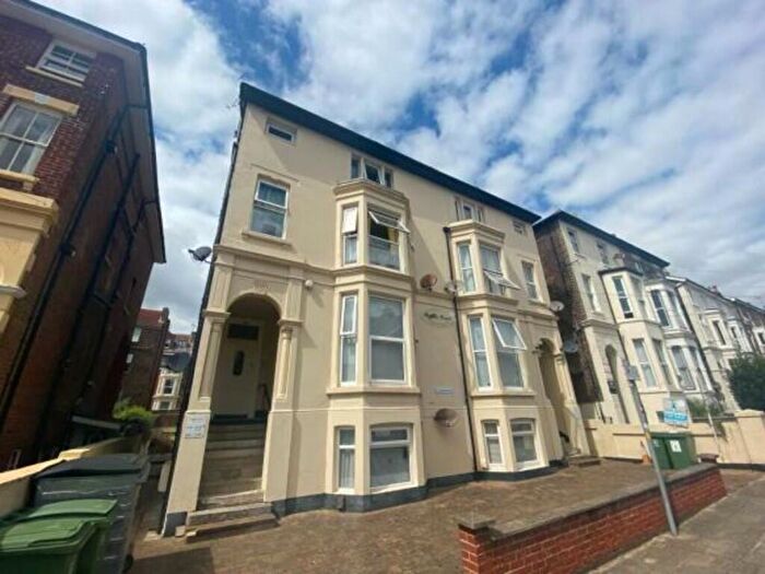 1 Bedroom Apartment To Rent In Elphinstone Road, PO5