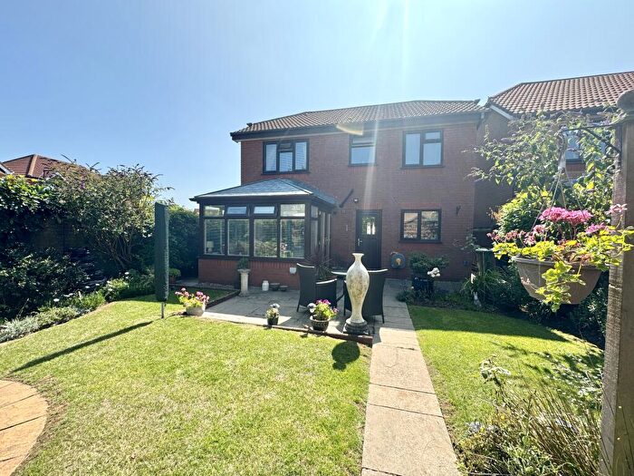 4 Bedroom Detached House For Sale In Berrybrook Meadow, Exminster, Exeter, EX6