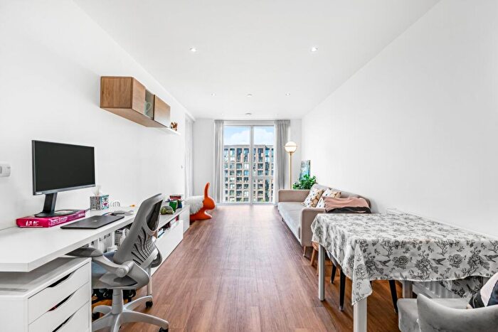 1 Bedroom Flat For Sale In Cavendish Square, Beckton, E16
