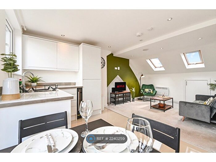 1 Bedroom Flat To Rent In Fairfield Avenue, Cardiff, CF5