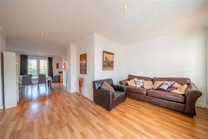 3 Bedroom Semi-Detached House To Rent In The Quays, Castle Marina, Nottingham, NG7