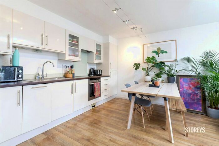 2 Bedroom Flat To Rent In Mare Street, London Fields, Hackney, London, E8