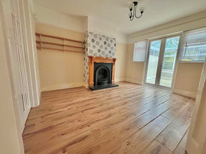 4 Bedroom Semi-Detached House To Rent In Longstomps Avenue, Chelmsford, CM2