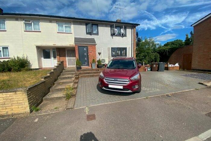 4 Bedroom End Of Terrace House To Rent In King George Close, Stevenage, SG1