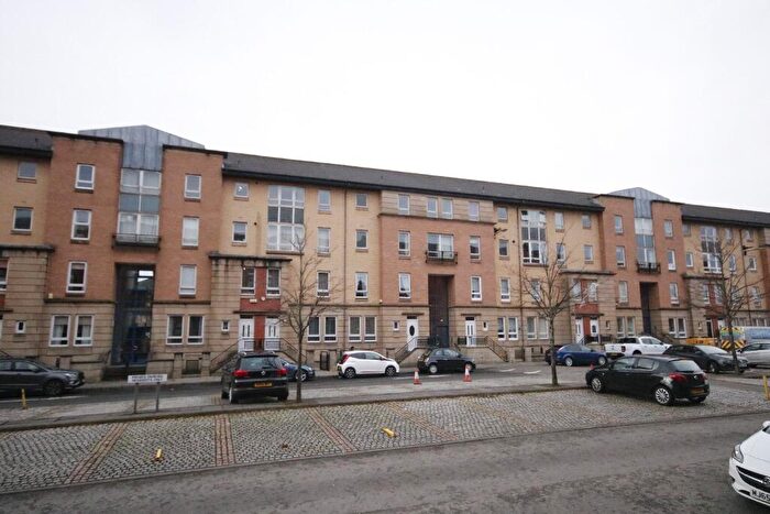 2 Bedroom Flat To Rent In Old Rutherglen Road, New Gorbals, Glasgow, G5