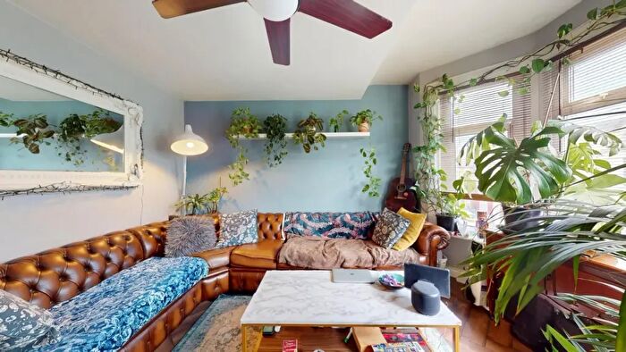 2 Bedroom Maisonette To Rent In Springfield Road, Harrow, HA1