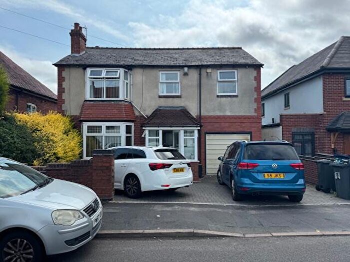 4 Bedroom House To Rent In Aubrey Road, Quinton, Birmingham, B32