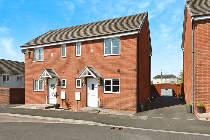 2 Bedroom Semi-detached House For Sale In Heol Y Gigfran, Cefneithin, Llanelli, Carmarthenshire, SA14