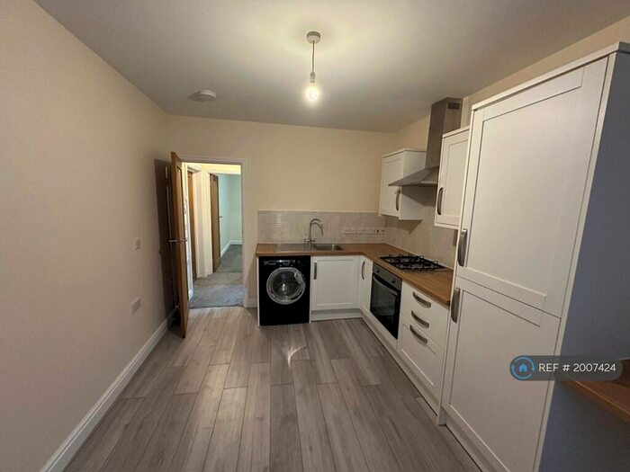 1 Bedroom Flat To Rent In London Road, Camberley, GU15