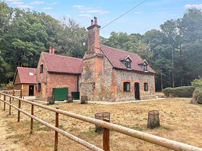 6 Bedroom Detached House To Rent In Checkendon, Reading, RG8