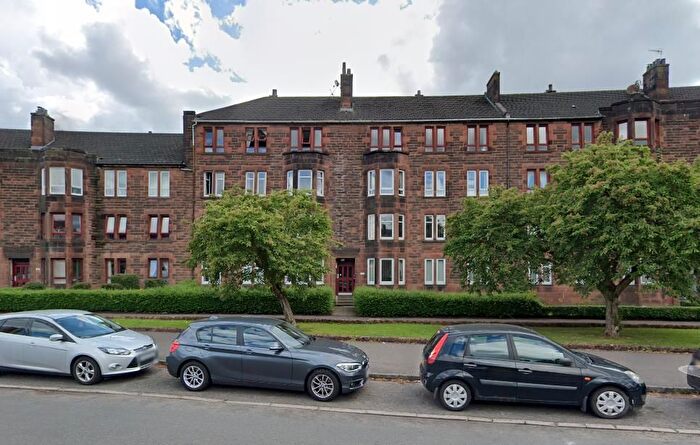 3 Bedroom Flat To Rent In Great Western Road, Glasgow, G13