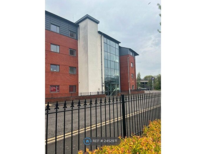 2 Bedroom Flat To Rent In Broad Gauge Way, Wolverhampton, WV10