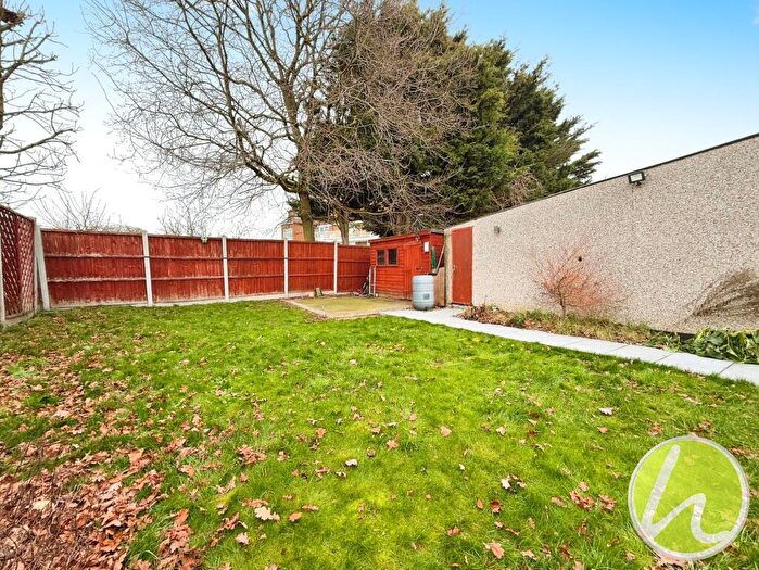 2 Bedroom Semi-Detached Bungalow For Sale In Digby Road, Corringham, SS17