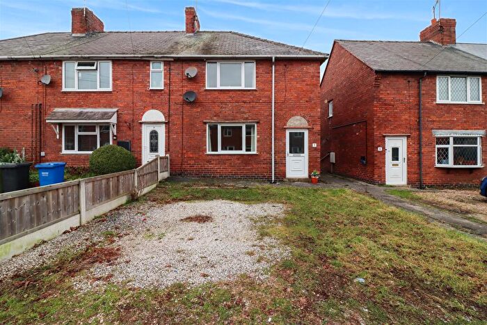 3 Bedroom End Of Terrace House For Sale In Clifton Street, Chesterfield, S40
