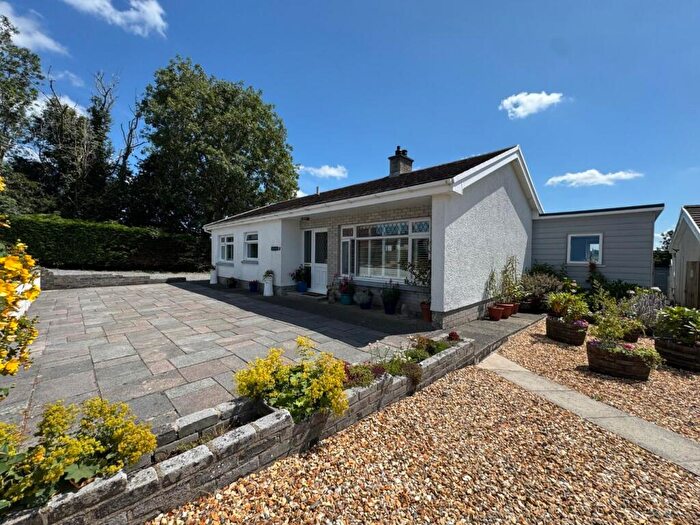 3 Bedroom Detached Bungalow For Sale In Parc Yr Ynn, Llandysul, SA44