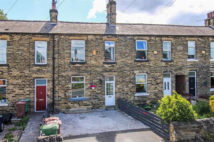 2 Bedroom Terraced House For Sale In Intake Lane, Ossett, WF5