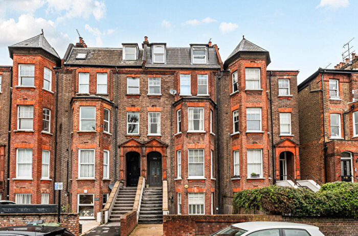 2 Bedroom Apartment For Sale In Goldhurst Terrace, South Hampstead, NW6