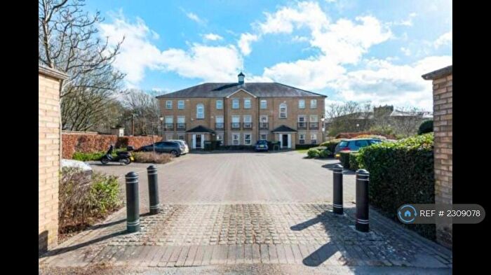 2 Bedroom Flat To Rent In Mandelbrote Drive, Littlemore, Oxford, OX4