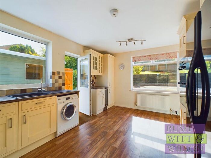 2 Bedroom Detached Bungalow For Sale In Fairlight Road, Hastings, TN35