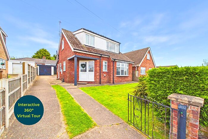 2 Bedroom Detached House For Sale In Meadow Avenue, Ulceby, North Lincolnshire, DN39