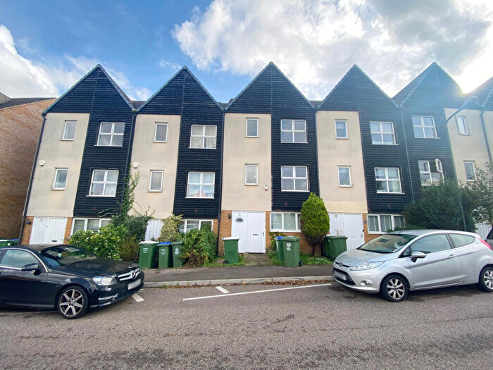 4 Bedroom House To Rent In Cloudeseley Close, Sidcup, DA14