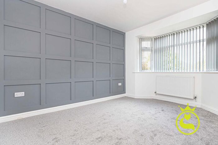 2 Bedroom Bungalow For Sale In Lambs Close, Poole, BH17
