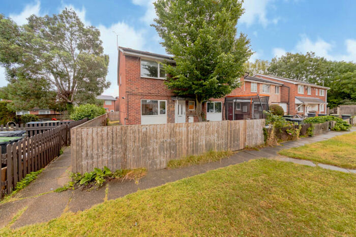 4 Bedroom Semi-Detached House To Rent In Templar Road, Beeston, Nottingham, NG9