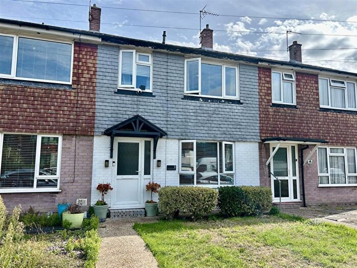 3 Bedroom Terraced House To Rent In Richmond Avenue, Margate, CT9