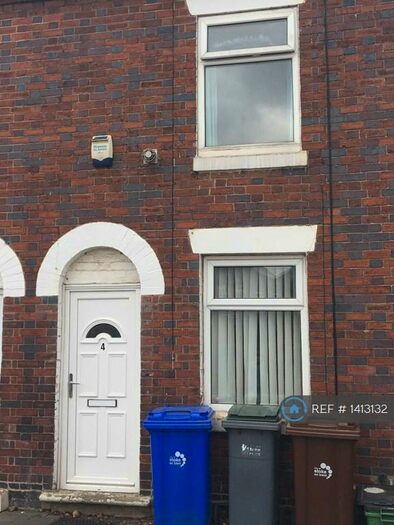 3 Bedroom Terraced House To Rent In Vicarage Lane, Stoke On Trent, ST4