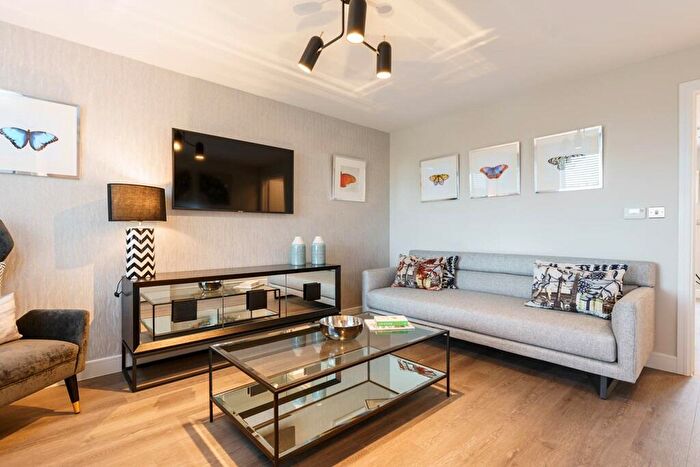 3 Bedroom Semi Detached House For Sale In Stirling Close, Maldon, CM9