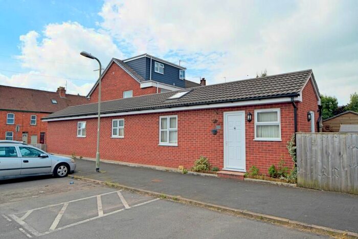 2 Bedroom Bungalow To Rent In Belmont Road, Tiverton, EX16