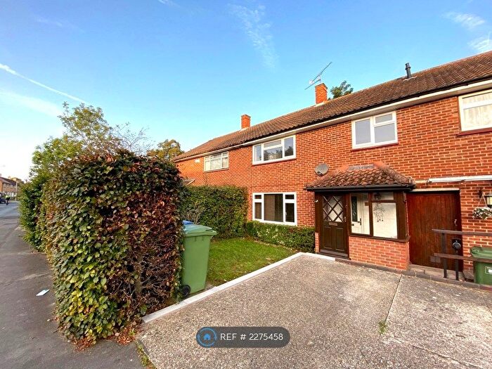 3 Bedroom Terraced House To Rent In Moordale Avenue, Bracknell, RG42