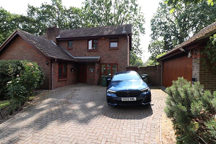 4 Bedroom Property To Rent In The Grove, Billericay, CM11
