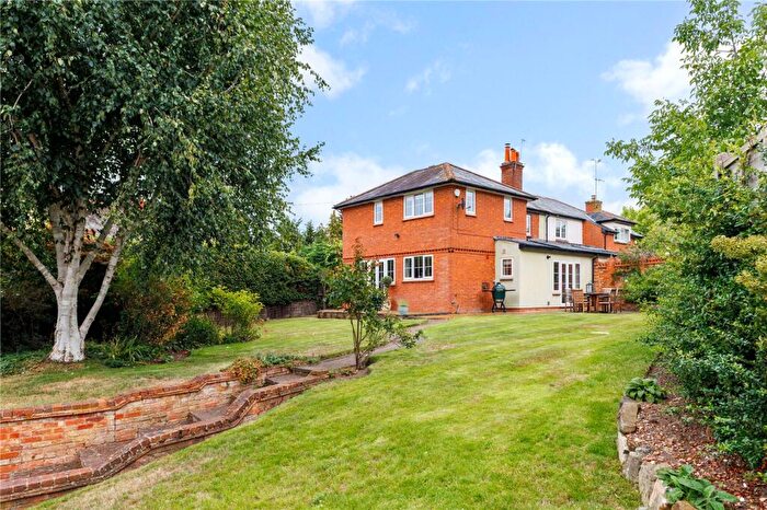 3 Bedroom Semi-Detached House For Sale In School Lane, Cookham Dean, Cookham, Maidenhead, SL6
