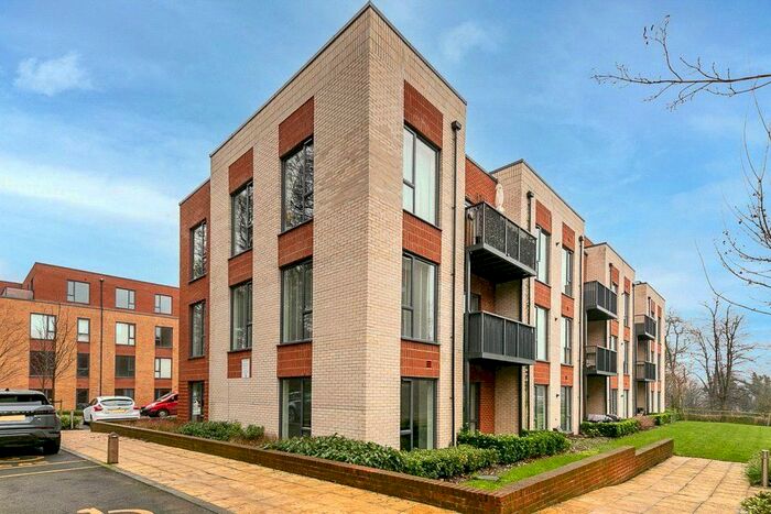 1 Bedroom Flat To Rent In Iron Railway Close, Coulsdon, Surrey CR5