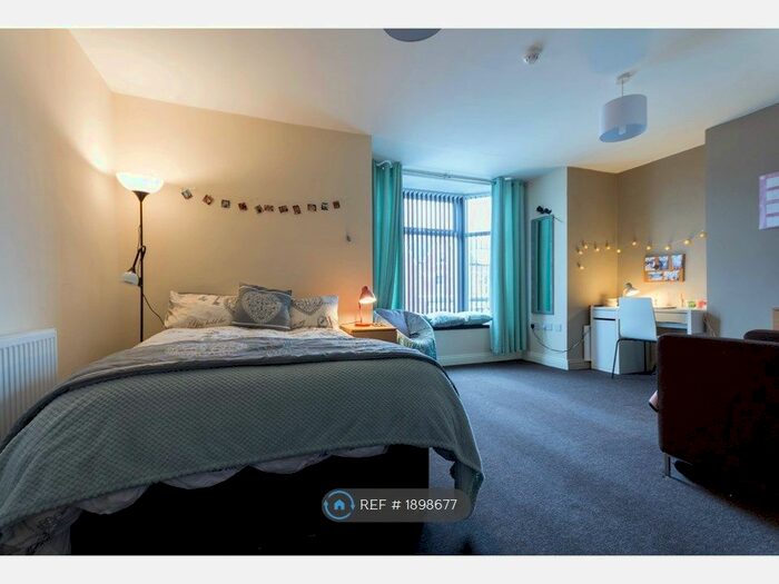 8 Bedroom Terraced House To Rent In Borough Road, Middlesbrough, TS1