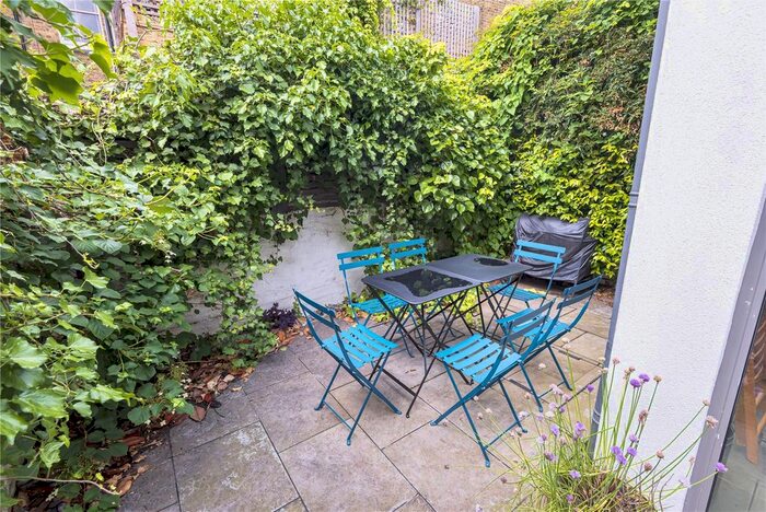 4 Bedroom Terraced House To Rent In Burnthwaite Road, Fulham, London, London, SW6