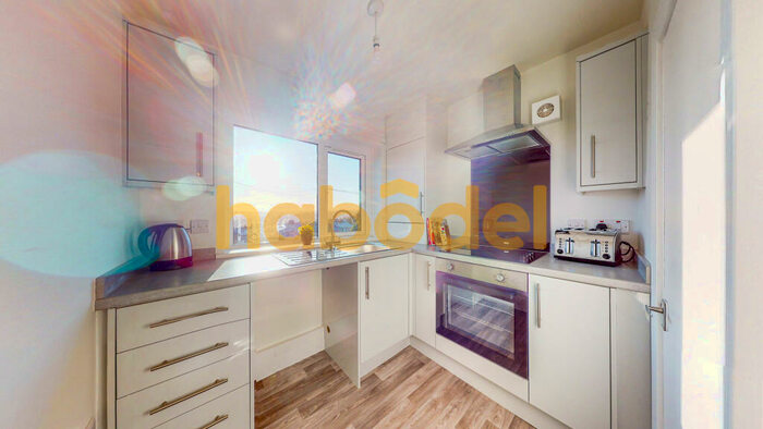 1 Bedroom Flat To Rent In Whinfield Close, Braithwaite, Keighley, BD22