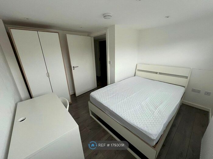 4 Bedroom Flat To Rent In Latimer House, Liverpool, L5