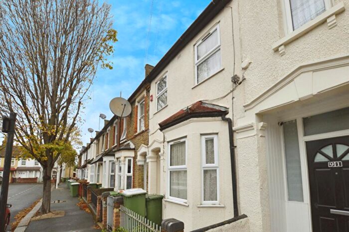 2 Bedroom Terraced House For Sale In Brock Road, London, E13