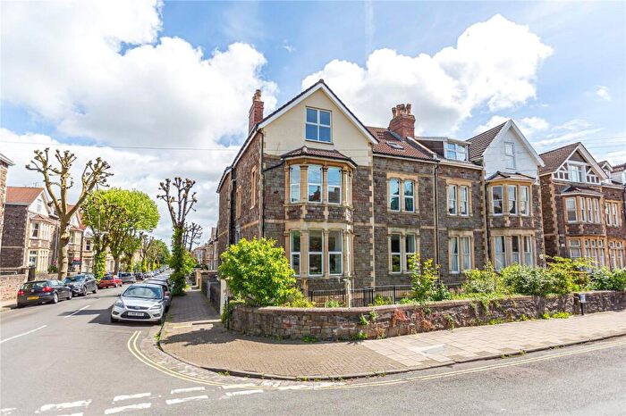 Studio To Rent In Redland Road, Redland, Bristol, BS6