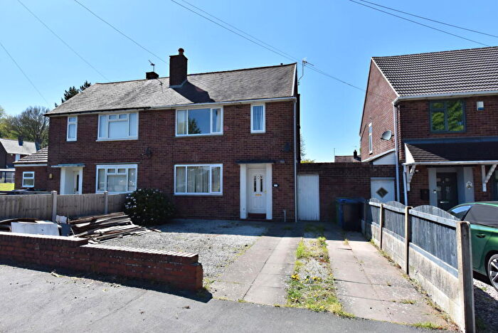 2 Bedroom Semi-Detached House For Sale In Kingswinford, Standhills Road, DY6