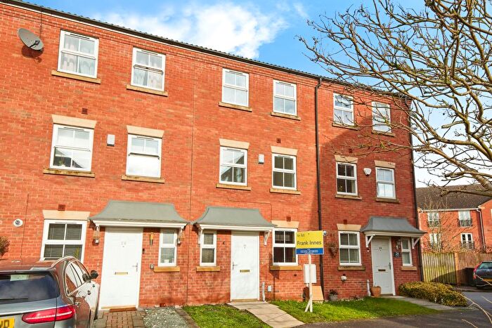 4 Bedroom Town House To Rent In Sherbourne Drive, Derby, DE65