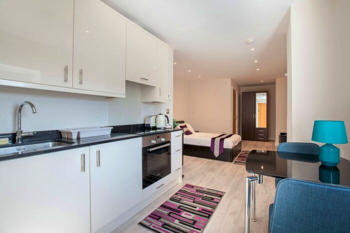 Studio To Rent In Brixton Road, Brixton, London, SW9