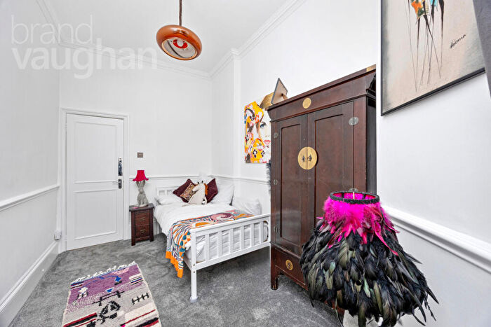 2 Bedroom Flat For Sale In Marine Parade, Brighton, East Sussex, BN2