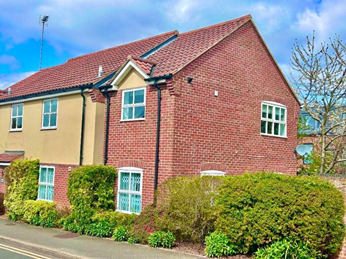 1 Bedroom Maisonette For Sale In Williams Court, Park Street, Hungerford, Berkshire, RG17