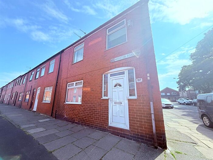3 Bedroom End Of Terrace House To Rent In Hoghton Road, St. Helens, WA9