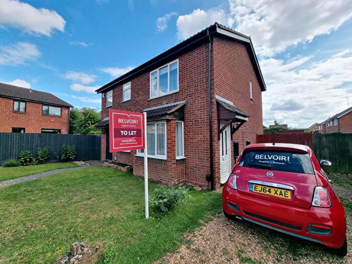 2 Bedroom Semi-Detached House To Rent In Ullswater Close, Wellingborough, NN8