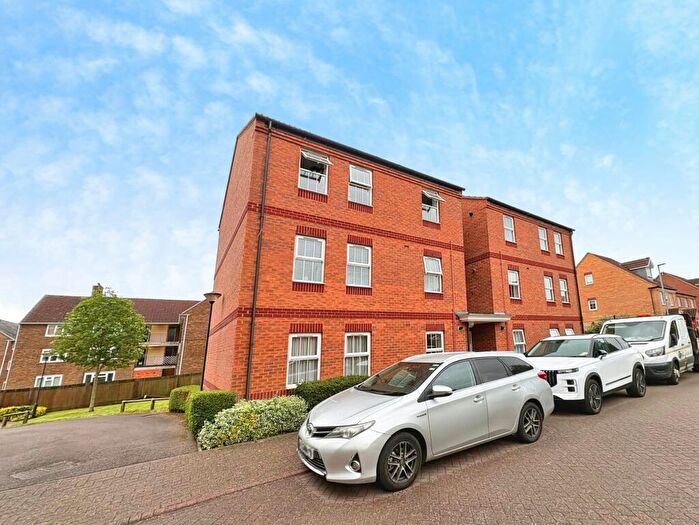 2 Bedroom Flat For Sale In Sherwood Street, Nottingham, NG15